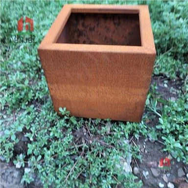 Corten stálkubba