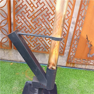 Úti Black Rocket hitari