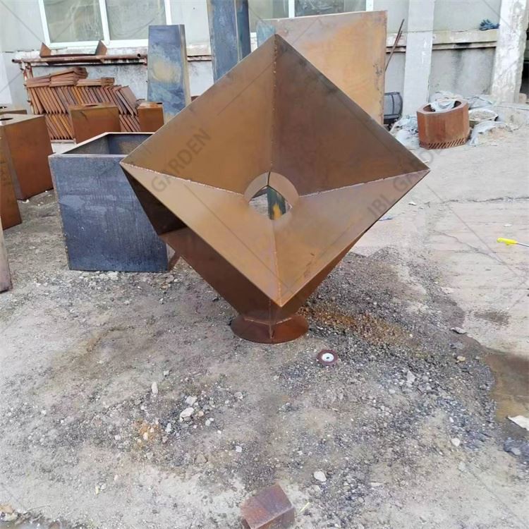 Cube Skúlptúr