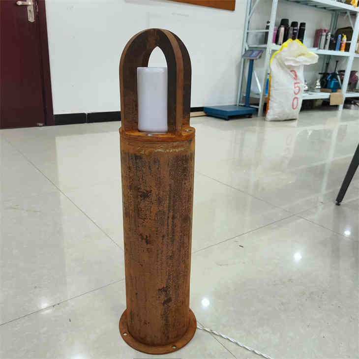 Rust-Finish Corten Steel LED Bollard Lamp Round Shape Column Garden Light factory