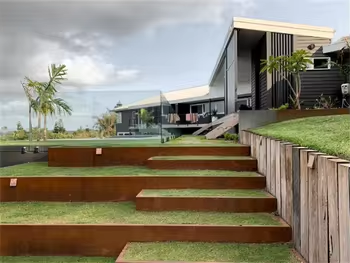 Stálkantur fyrir verönd